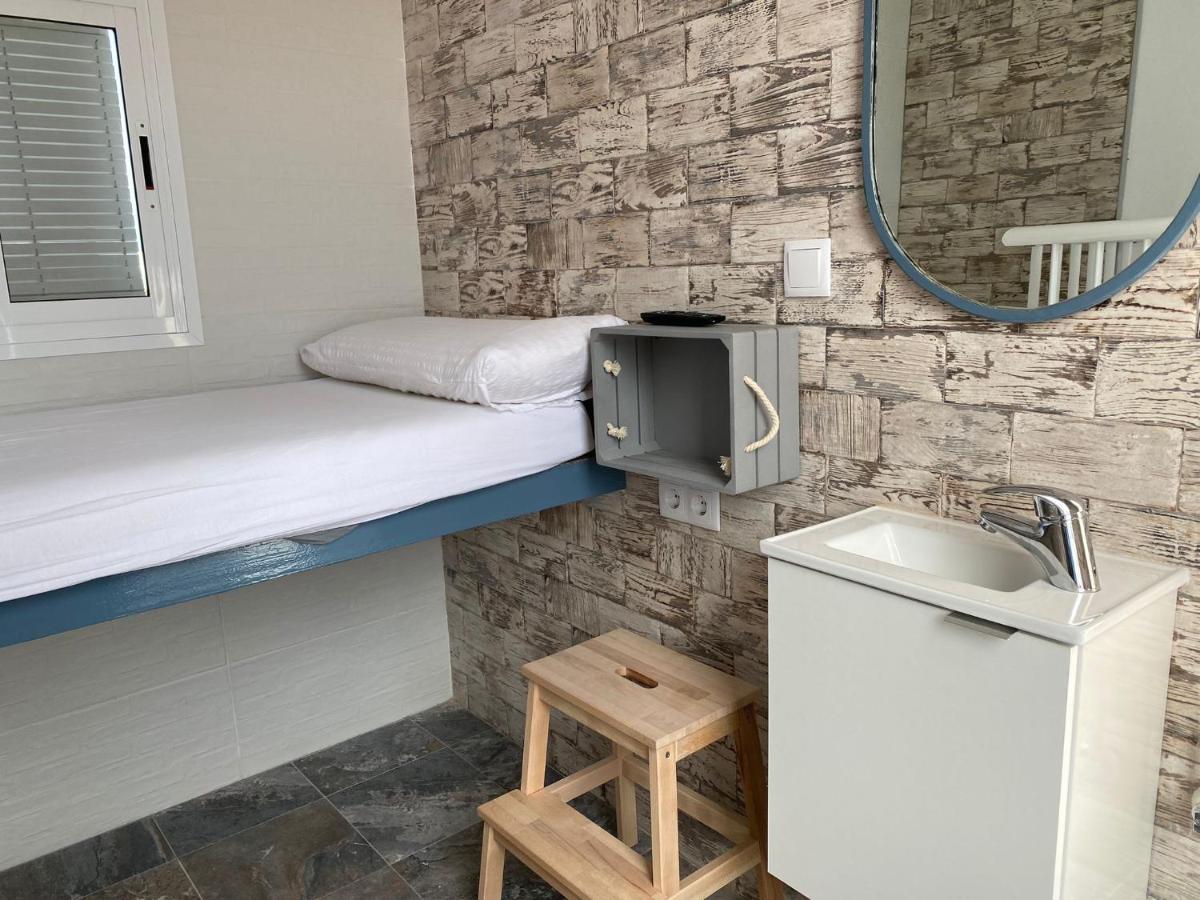 Anka Kurro Bed & Breakfast Rota Exterior photo