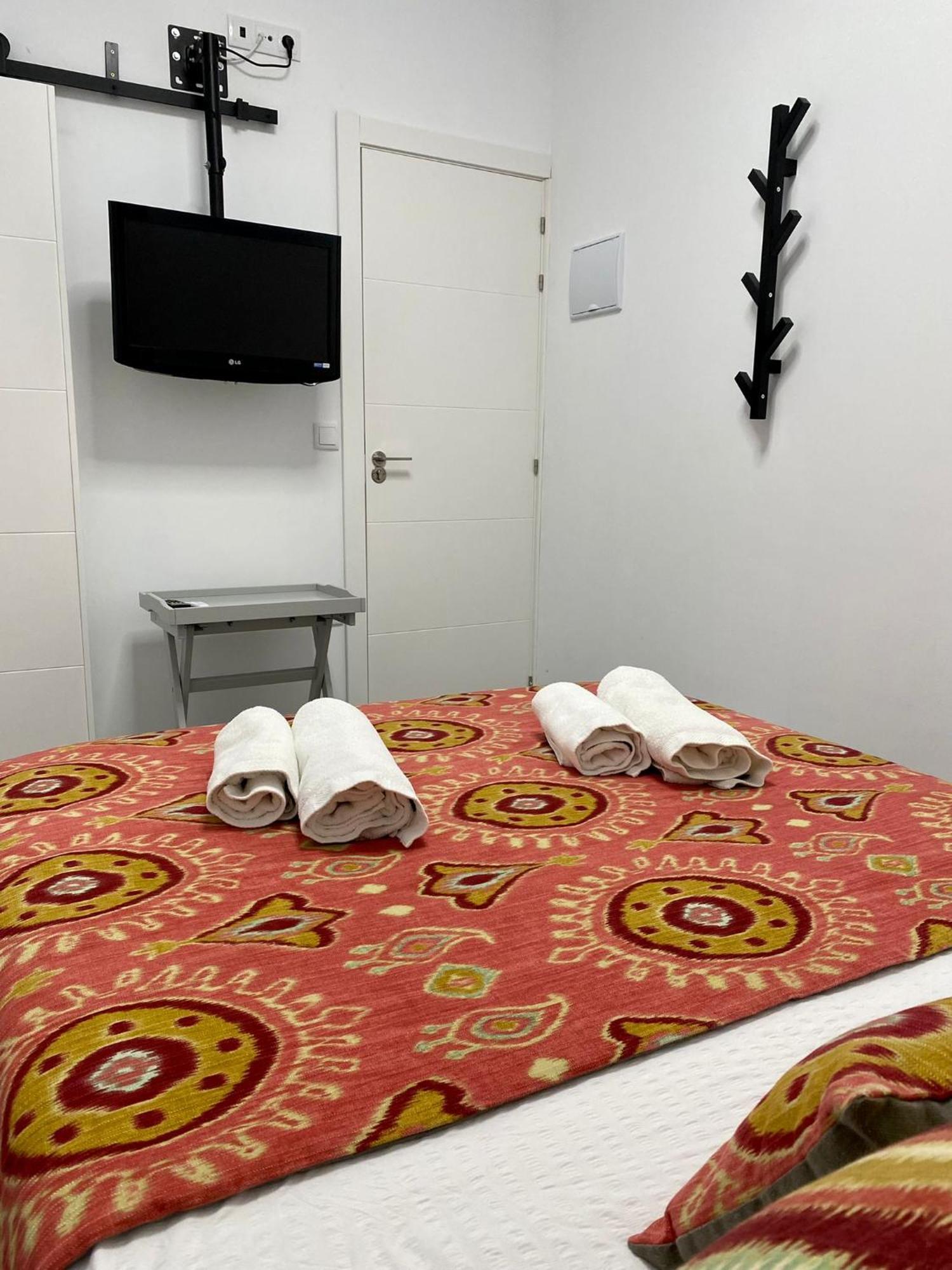 Anka Kurro Bed & Breakfast Rota Exterior photo